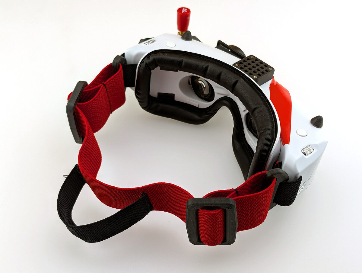 DIY strap for FPV goggles